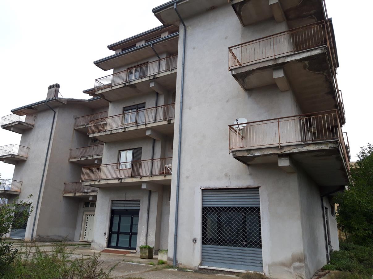 Apartament de finalizat &icirc;n Isola del Liri (FR) - LOTUL 7